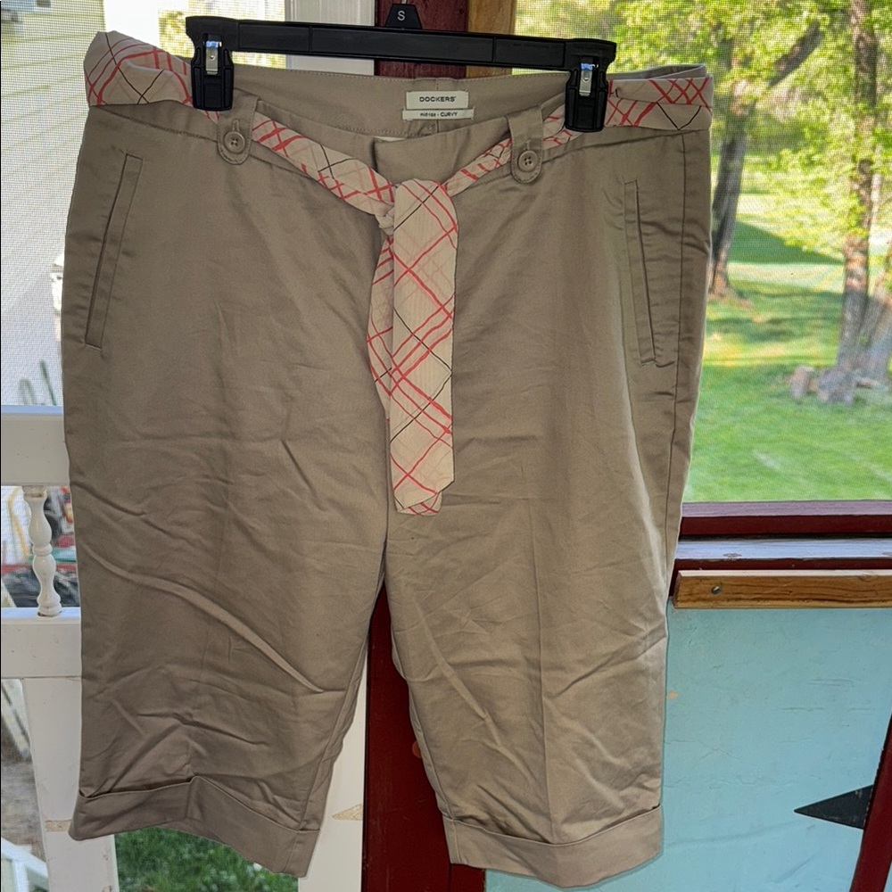 Dockers Tan and Red Bermuda Shorts Flat Front Design